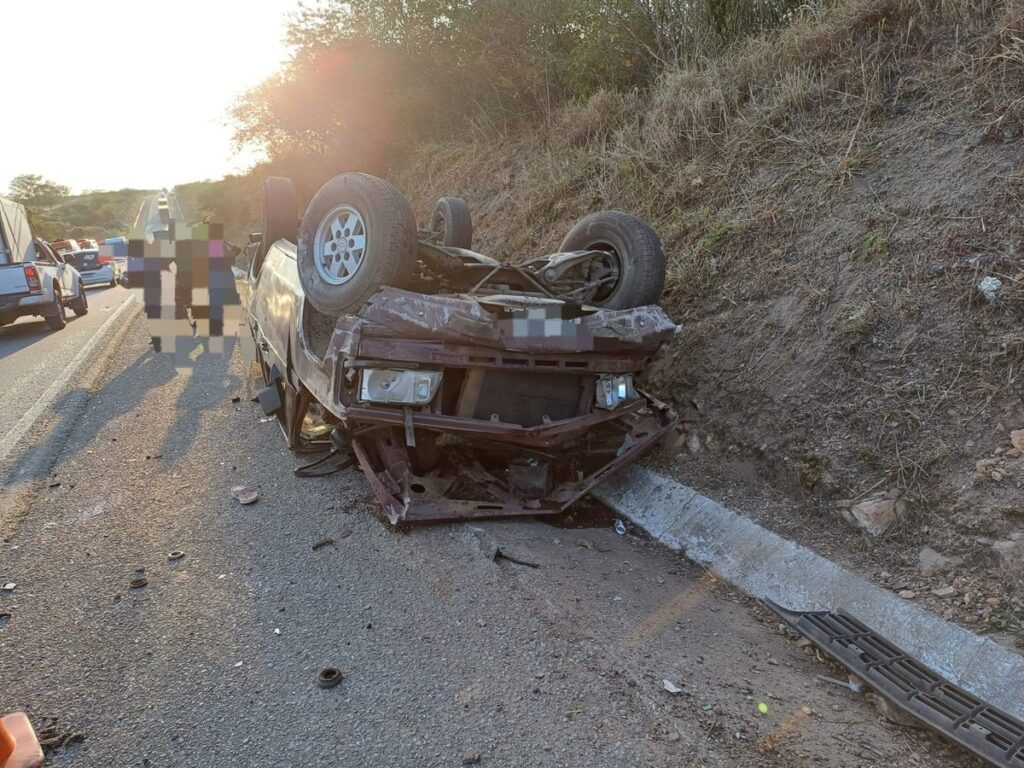 Acidente de trânsito deixa um morto e 4 feridos em Sanharó, no Agreste