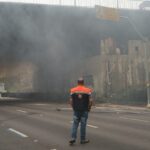 Avenida 23 de Maio é totalmente liberada após incêndio em viaduto