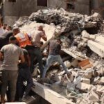 Palestinos procurando sobreviventes em meio aos escombros / 23.09.2024