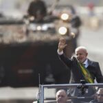 Desfile de 7 de Setembro destaca vacinação e homenageia gaúchos