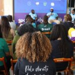 Evento em SP busca popularizar flag football entre as mulheres