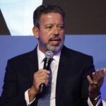 Felipe Neto é condenado por chamar Lira de excrementíssimo - 30/09/2024 - Poder