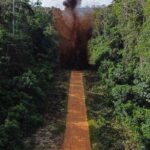 Governo destrói pista de pouso clandestina na Terra Yanomami