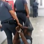 Justiça militar absolve policiais que tinham levado homem amarrado
