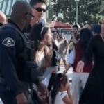Mulher é detida na frente das filhas na Disney por não pagar ingressos