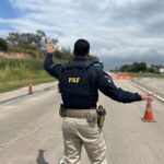 Pai abandona filho de 3 anos e foge de fiscalização da PRF em Arcoverde