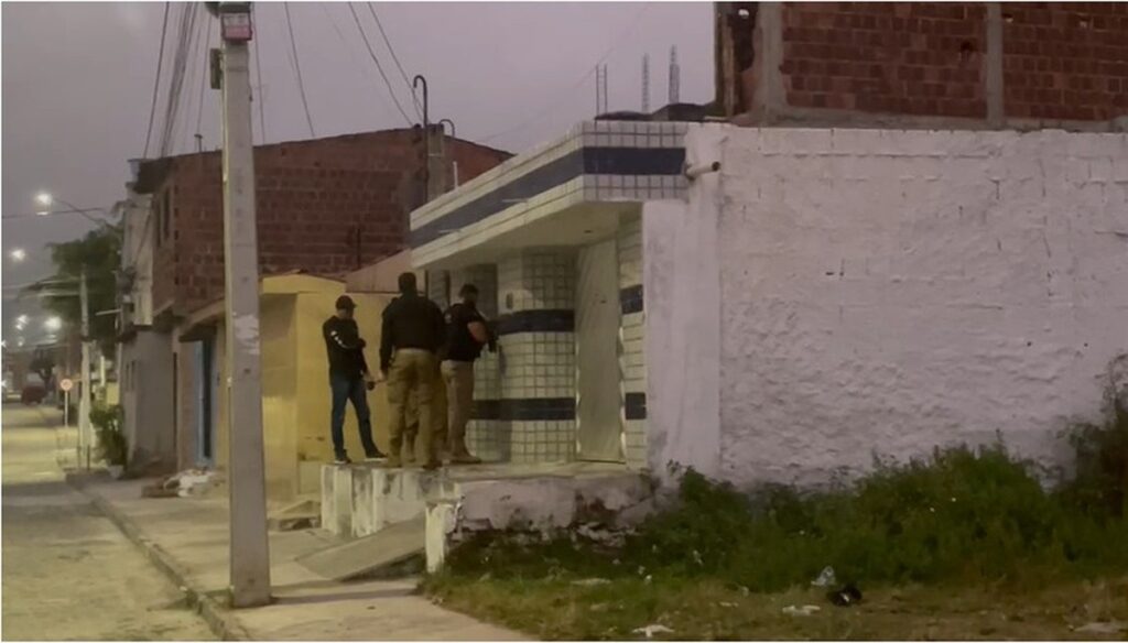 Polícia Civil desarticula organização criminosa voltada à prática dos crimes de tráfico de drogas no Agreste | Caruaru e Região