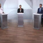 Debate UOL/Folha com candidatos à Prefeitura de São Paulo; da esquerda para a direita: Ricardo Nunes, Guilherme Boulos, Pablo Marçal e Tabata Amaral. Ao centro, a apresentadora do UOL Fabíola Cidral