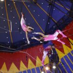 Tupinambás e artistas circenses fazem ritual de troca de saberes no RJ