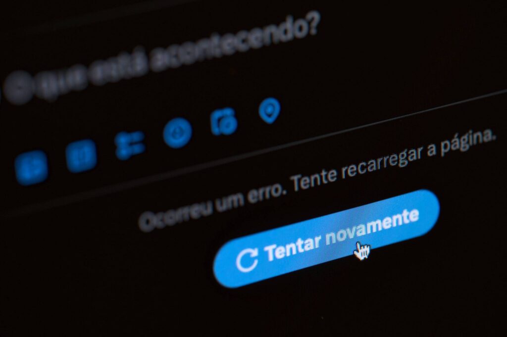 X: operadoras recebem notificação para novo bloqueio - 18/09/2024 - Mercado