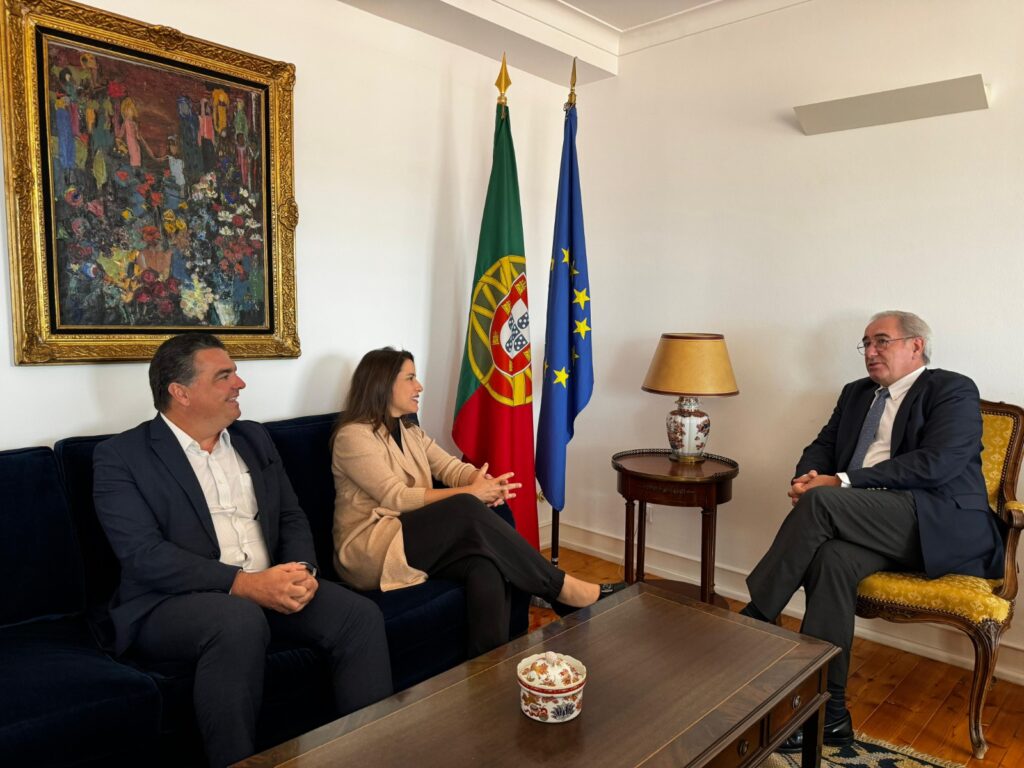 Em Portugal, governadora Raquel Lyra cumpre agenda com o secretário de Estado das Comunidades Portuguesas, José Cesário para fortalecimento da relação bilateral