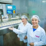 Governadora Raquel Lyra prestigia inauguração de nova fábrica em Pernambuco, que deve gerar mais de 300 empregos