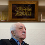 Morre Gulen, clérigo acusado de tramar golpe na Turquia - 21/10/2024 - Mundo
