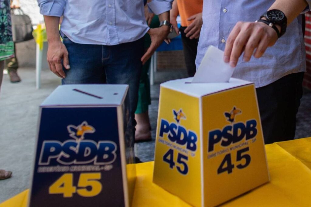 Opinião: O PSDB está vivo, pelo bem da democracia - 29/10/2024 - Poder