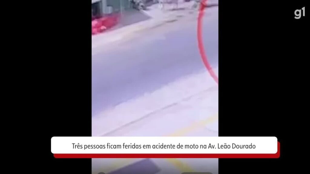 VÍDEO: três pessoas ficam feridas após colisão de motos | Caruaru e Região