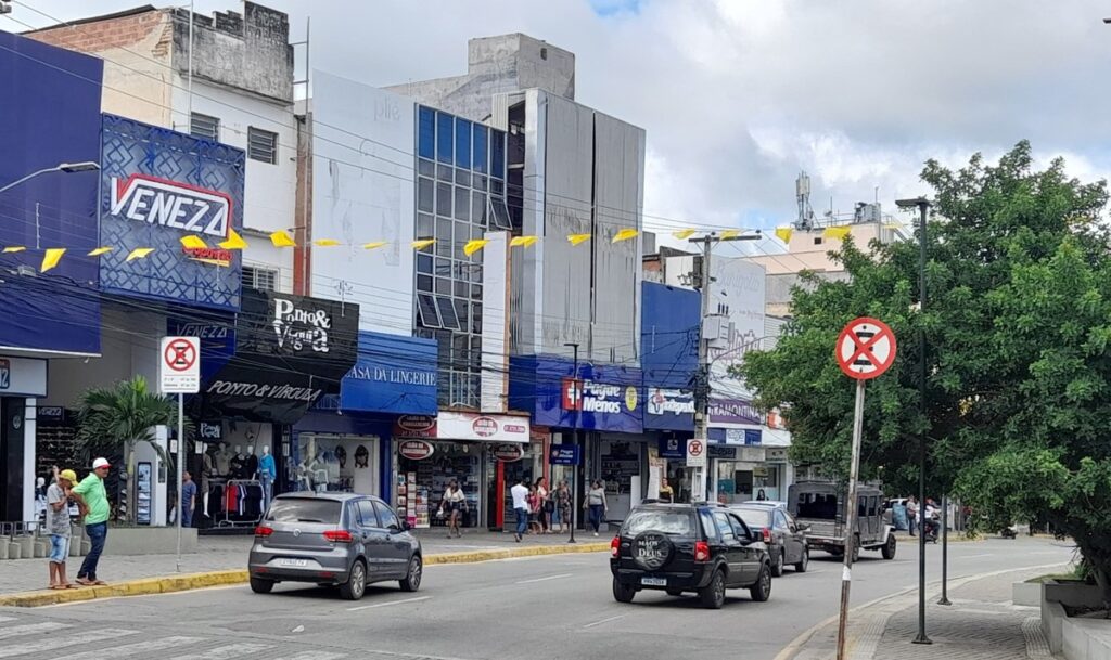 Veja o que abre e fecha no Dia do Comerciário em Caruaru | Caruaru e Região