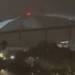 Vídeo: Milton arranca telhado de estádio na Flórida - 10/10/2024 - Mundo