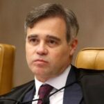 O ministro André Mendonça, do STF, durante sessão plenária do tribunal