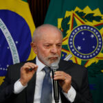 Lula passa por novos exames e tem quadro estável, segundo boletim médico - 03/11/2024 - Poder