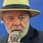 7 Lula dá entrevista coletiva acompanhado da primeira-dama, Janja, após receber alta de hospital em São Paulo