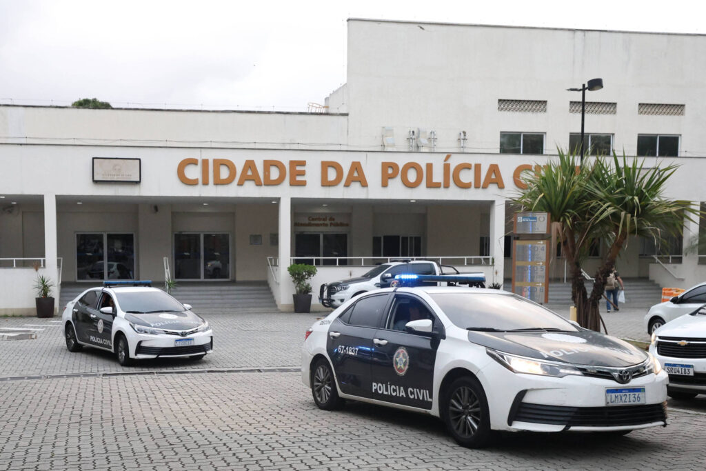 Bando dava golpe da falsa garota de programa no RJ - 15/12/2024 - Cotidiano