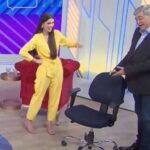Datena invade estúdio do SBT com cadeira - 10/12/2024 - Televisão
