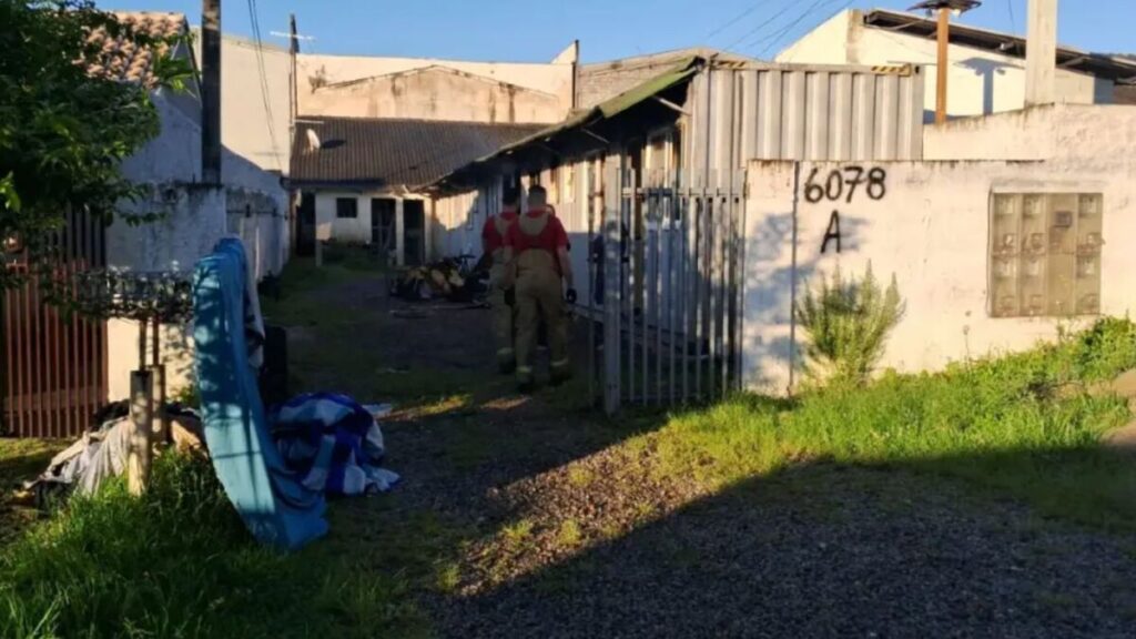 Incêndio em contêiner deixa uma pessoa gravemente ferida no Paraná