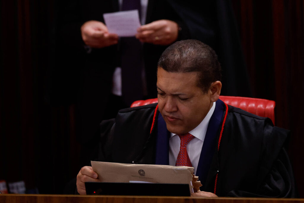 Justiça mantém arquivamento de ação de ministro do STF - 18/12/2024 - Mônica Bergamo