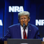 Tribunal mantém condenação de Trump por abuso sexual - 30/12/2024 - Mundo