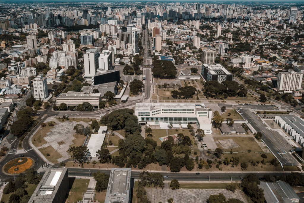 FipeZap: Inflação dos imóveis sofre maior alta em 11 anos - 07/01/2025 - Mercado