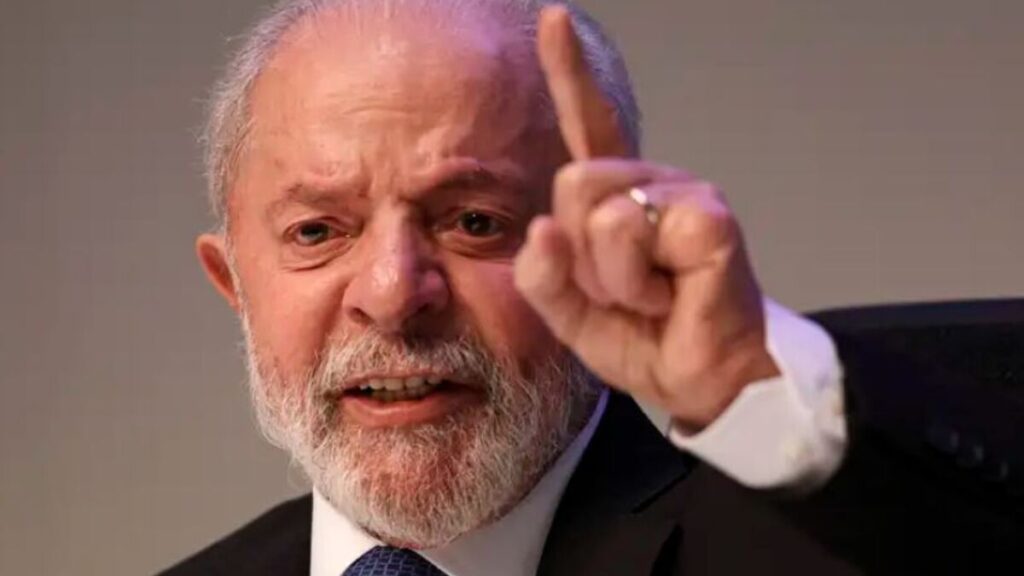 Ganhe R$ 1.050 por mês! Lula anuncia Pé-de-Meia a universitários