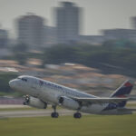 Latam passa Gol em vendas do Voa Brasil - 27/01/2025 - Painel S.A.