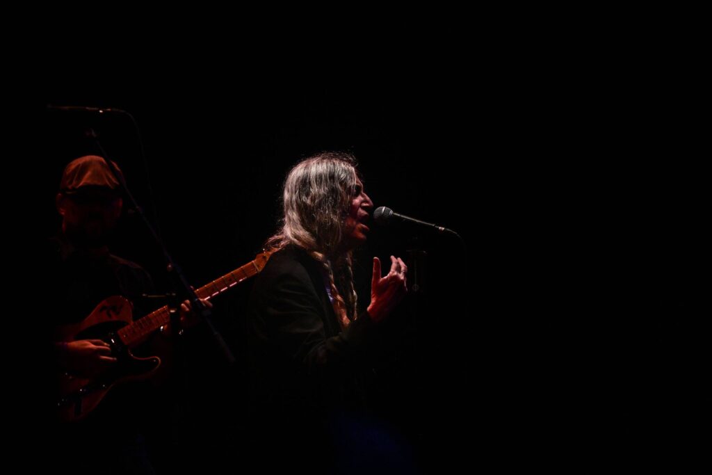 Patti Smith passa mal em show em São Paulo - 29/01/2025 - Ilustrada