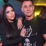 Danielle ao lado do policial Rogério, com quem é casada