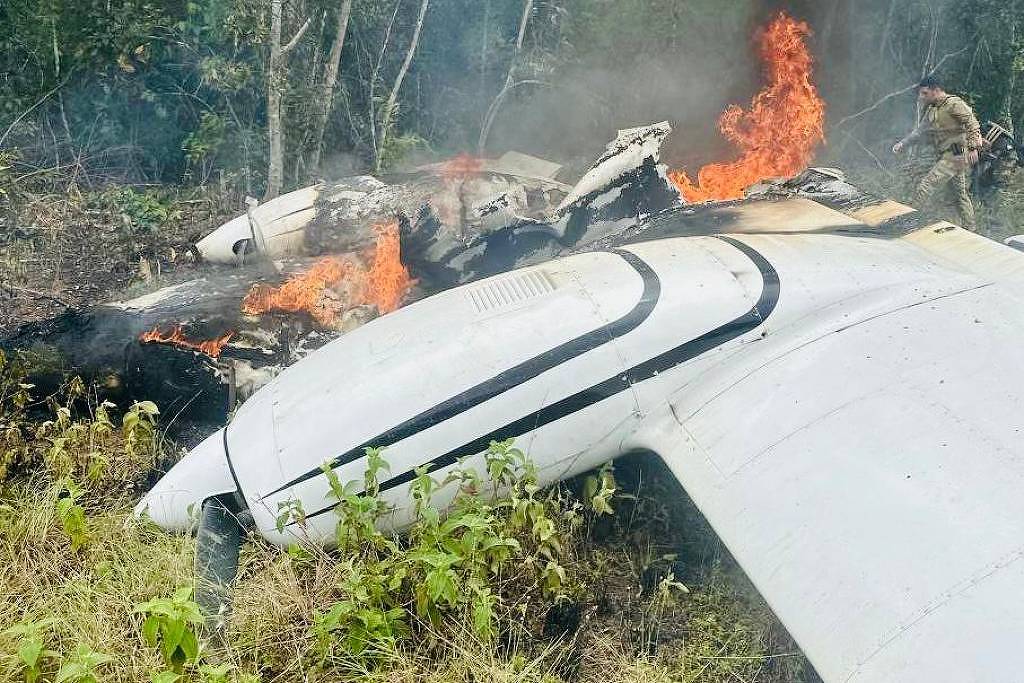 Força Aérea intercepta avião com 500 kg de drogas no Amazonas - 03/02/2025 - Cotidiano