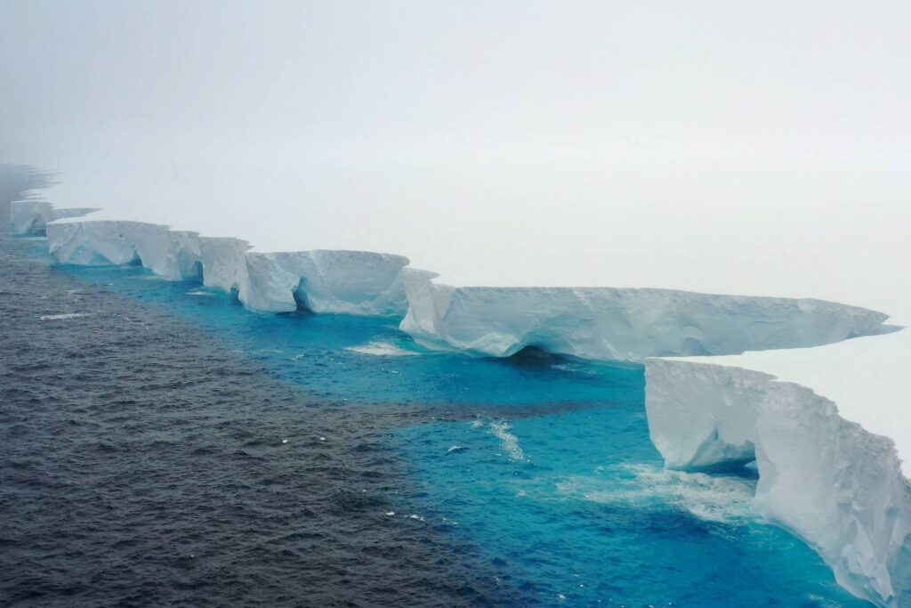 Fragmento gigante se solta do maior iceberg do mundo - 31/01/2025 - Ambiente