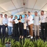 Prefeito Rodrigo Pinheiro participa de entrega de casas próprias para 265 famílias em Caruaru