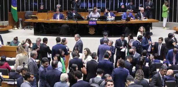 Mudança no IR: gambiarra que alivia classe média