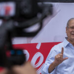 Dirceu diz que Lula o convocou a se candidatar em 2026 - 15/03/2025 - Poder