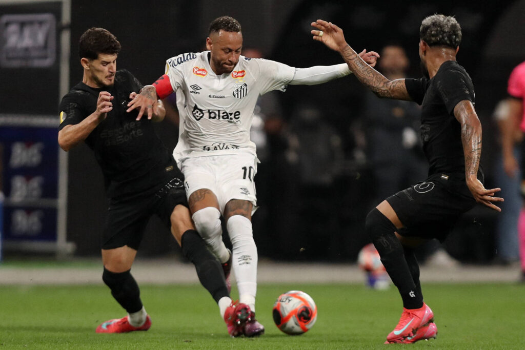 Onde assistir Corinthians x Santos; veja destaques da TV - 09/03/2025 - Esporte