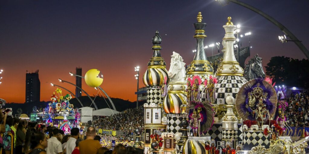 Rosas de Ouro é campeã do carnaval das escolas de samba de São Paulo