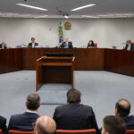 STF retoma julgamento de Bolsonaro com voto de Moraes - 26/03/2025 - Poder