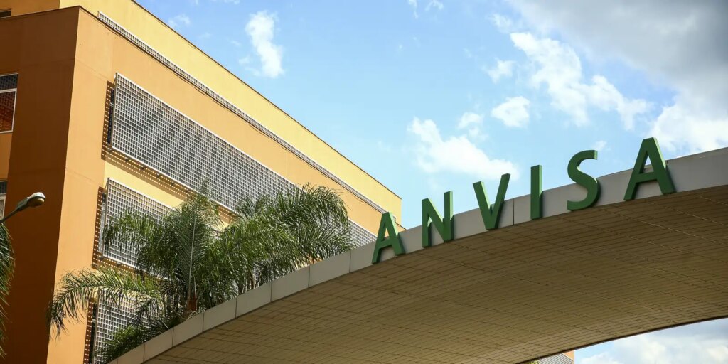 Anvisa proíbe suplementos alimentares com ora-pro-nóbis