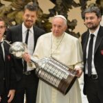 Clubes de futebol lamentam morte de Papa Francisco - 21/04/2025 - Esporte