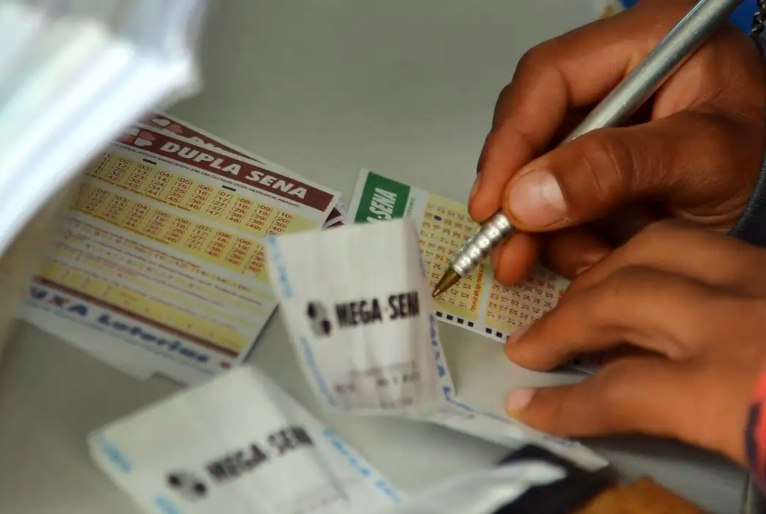 Mega-Sena acumula e prêmio sobe para R$ 60 milhões; veja dezenas sorteadas