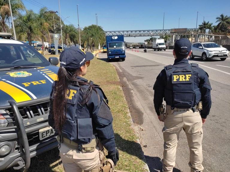 PRF realiza ação para prevenir atropelamentos em Pernambuco