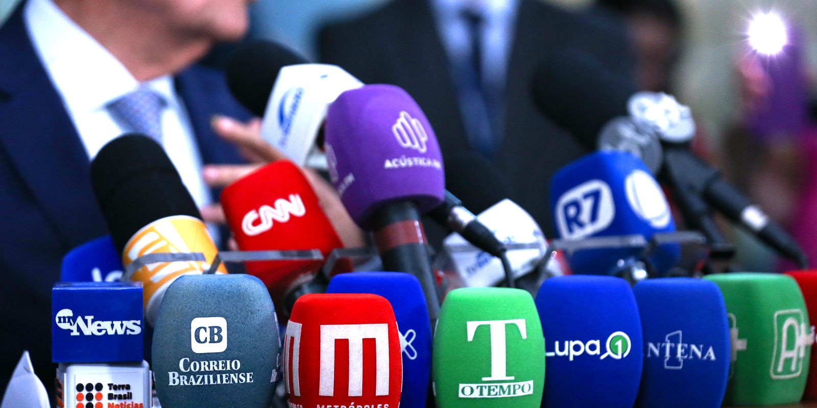 Representantes de jornalistas denunciam precarização da categoria