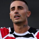 Thiago Galhardo, jogador do Santa Cruz, durante jogo contra o ABC