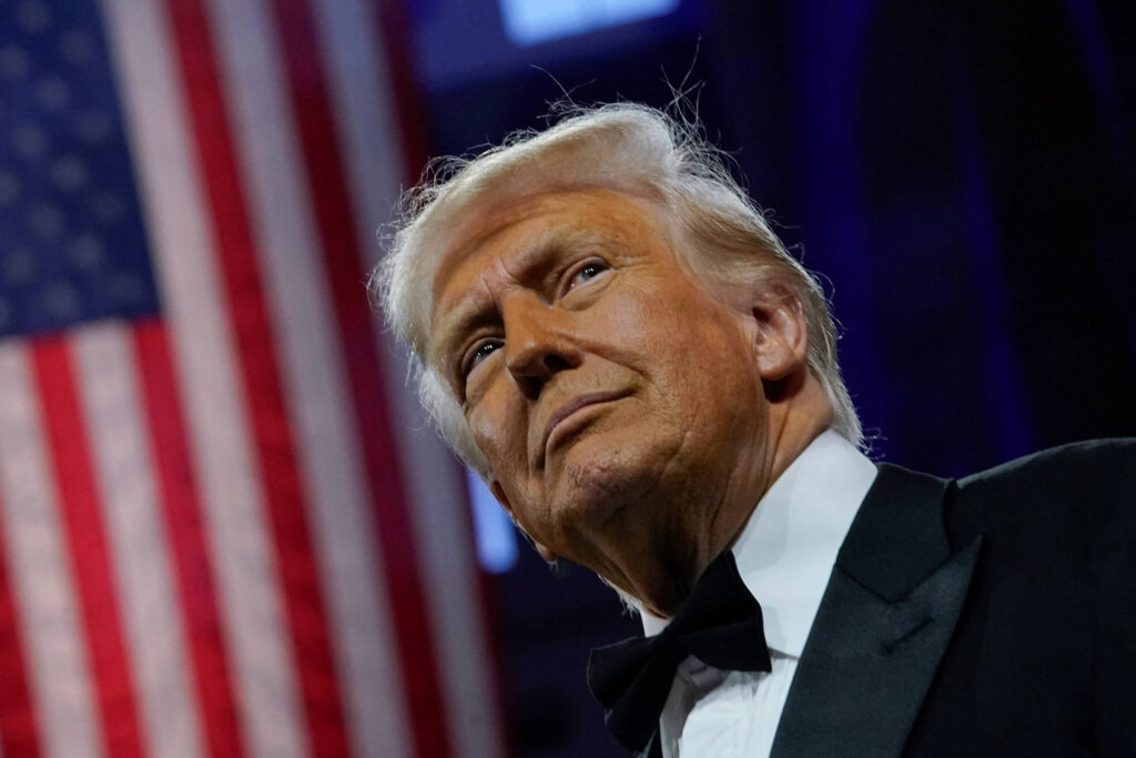 Trump oferece jantar privado aos investidores da memecoin - 24/04/2025 - Mercado