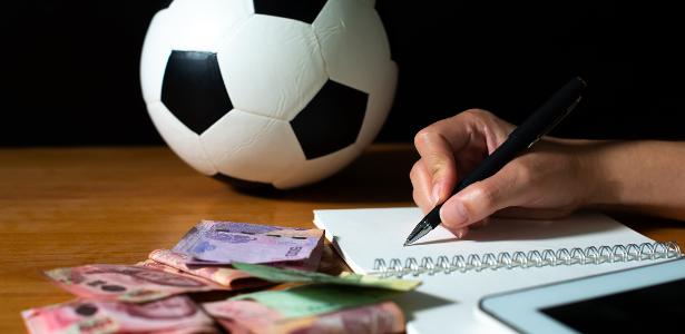 Taxação às bets poderia beneficiar aposentados e saúde, diz professor